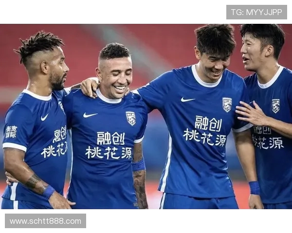 武汉足球队的成长之路：从默默无闻到璀璨辉煌的纪实故事